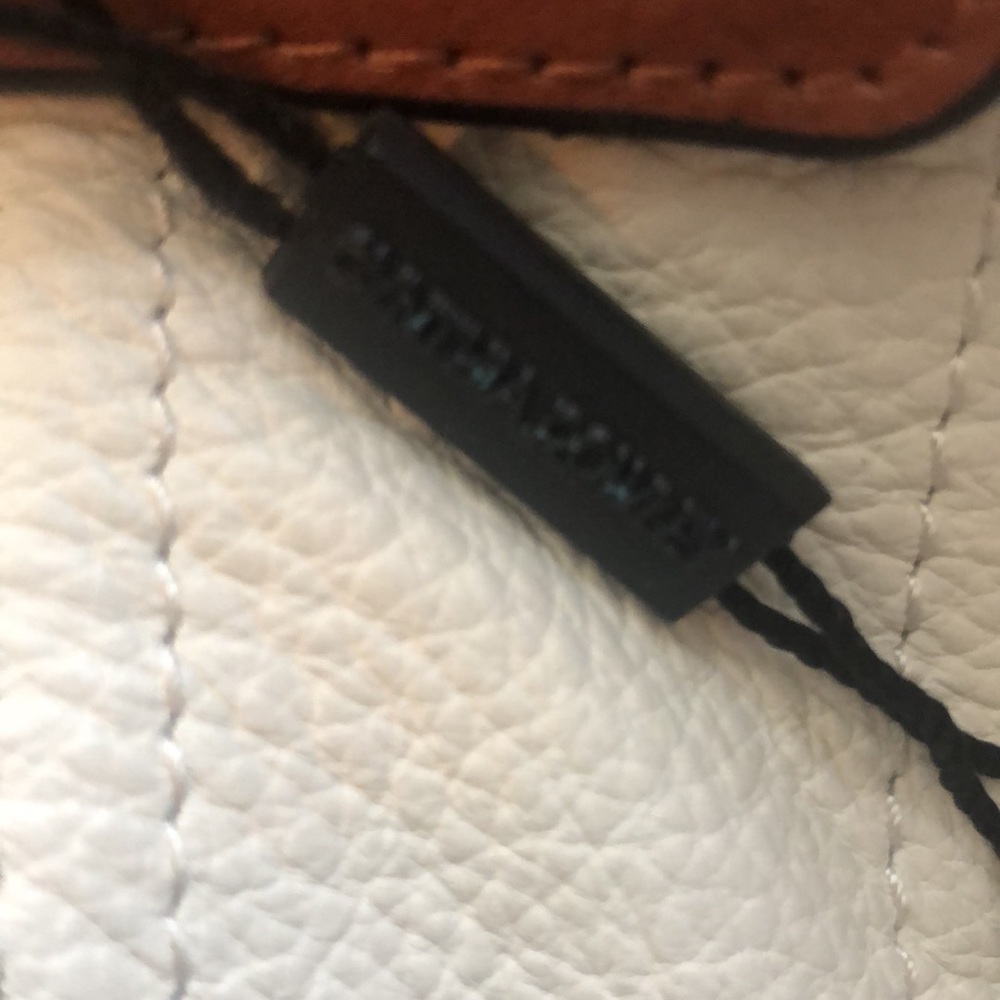 NWT Cynthia Rowley large beige leather bag - Picture 5 of 5